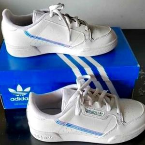 Girl's Adidas, Size 2, white